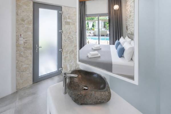 Executive Room with Direct Pool Access Executive Room with Direct Pool Access